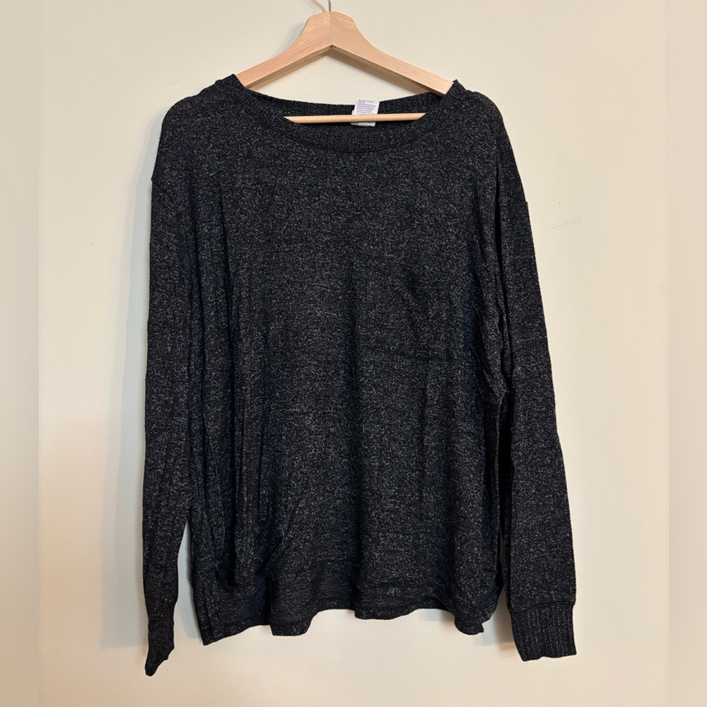 stars above Black Marled Crewneck Sweater/Loungewear